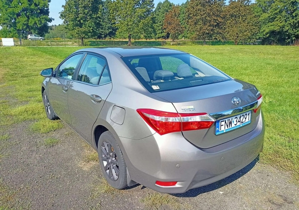 Toyota Corolla cena 45899 przebieg: 171500, rok produkcji 2015 z Ożarów Mazowiecki małe 67